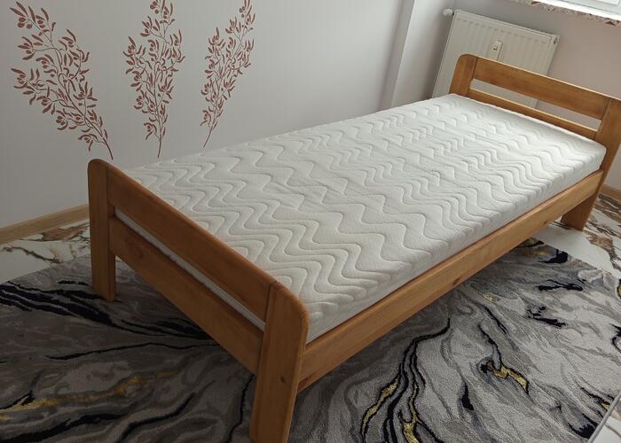 Grajewo ogłoszenia: Sprzedam łóżko drewniane jednoosobowe. Materac jak nowy, na...